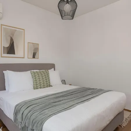 Apartment Glistening 2br In Marousi By Upstreet *